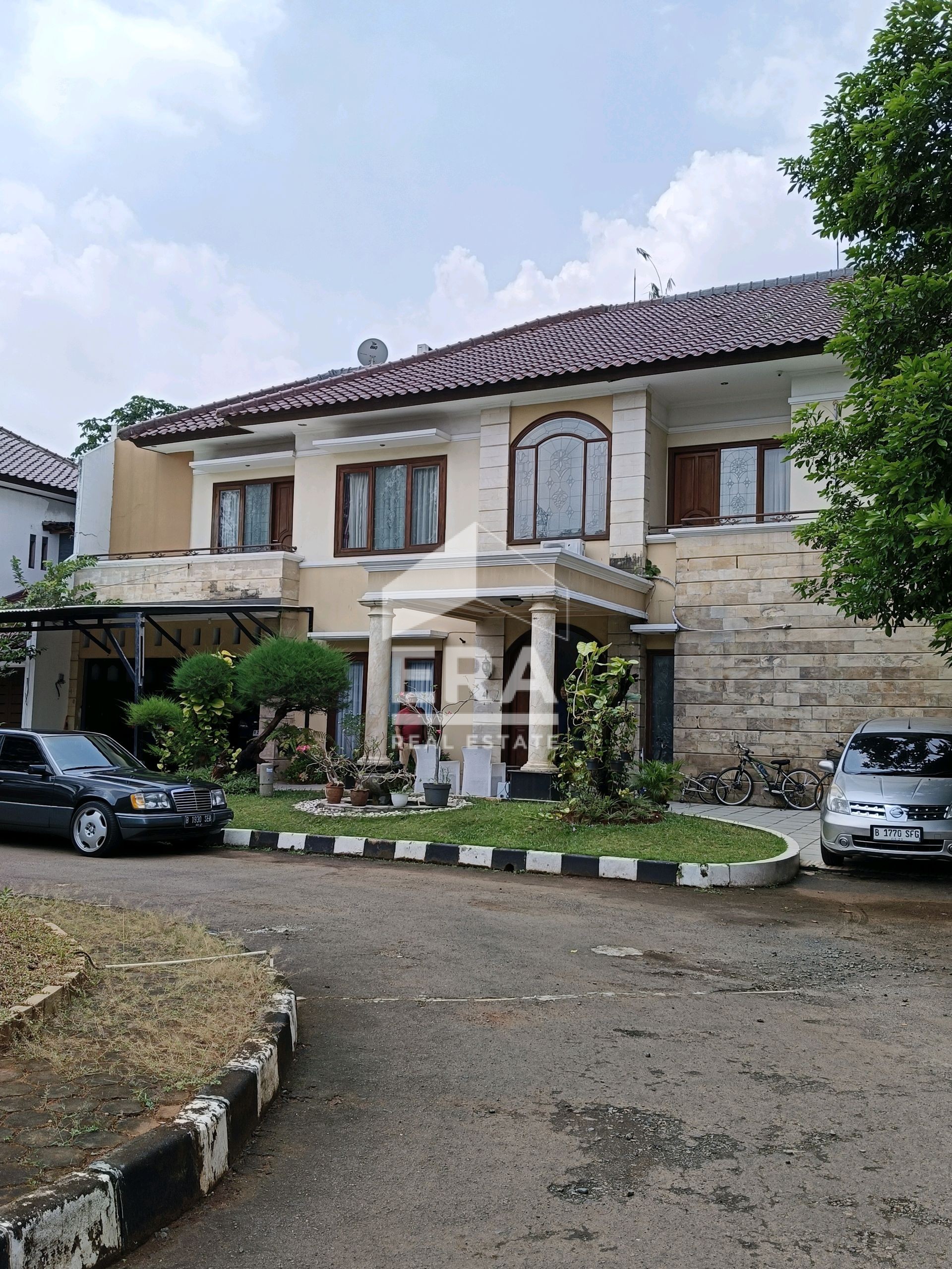 RUMAH - CINERE