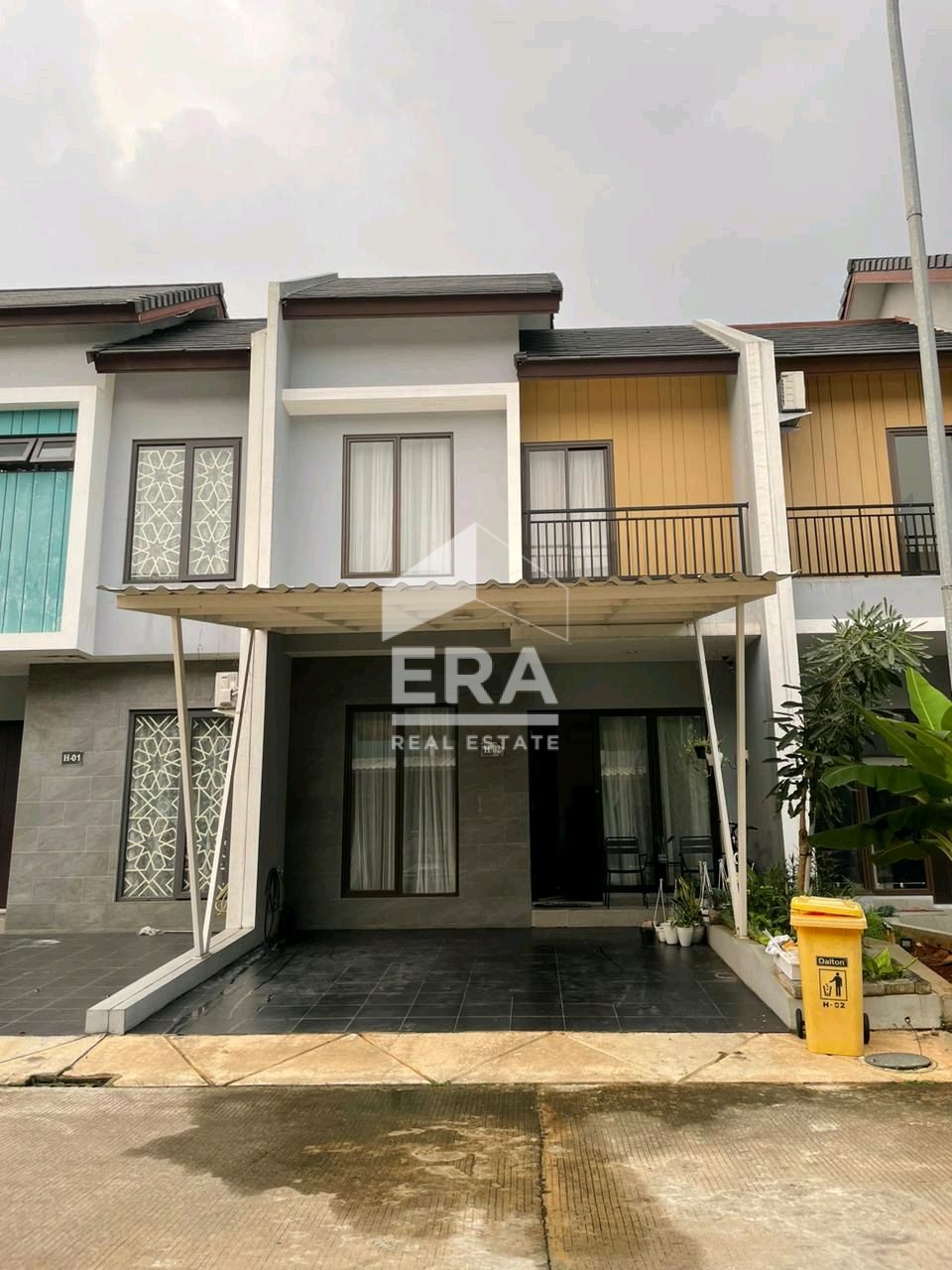 RUMAH - GUNUNG PUTRI