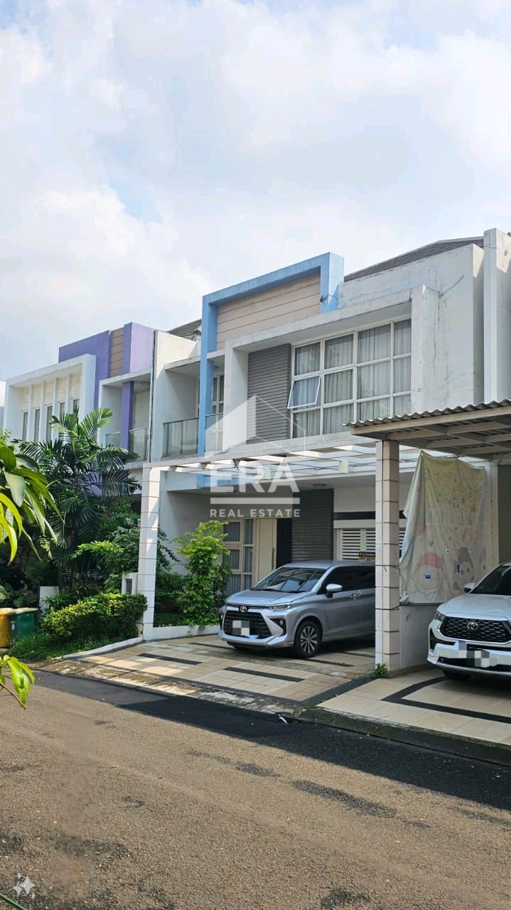 RUMAH - KELAPA GADING