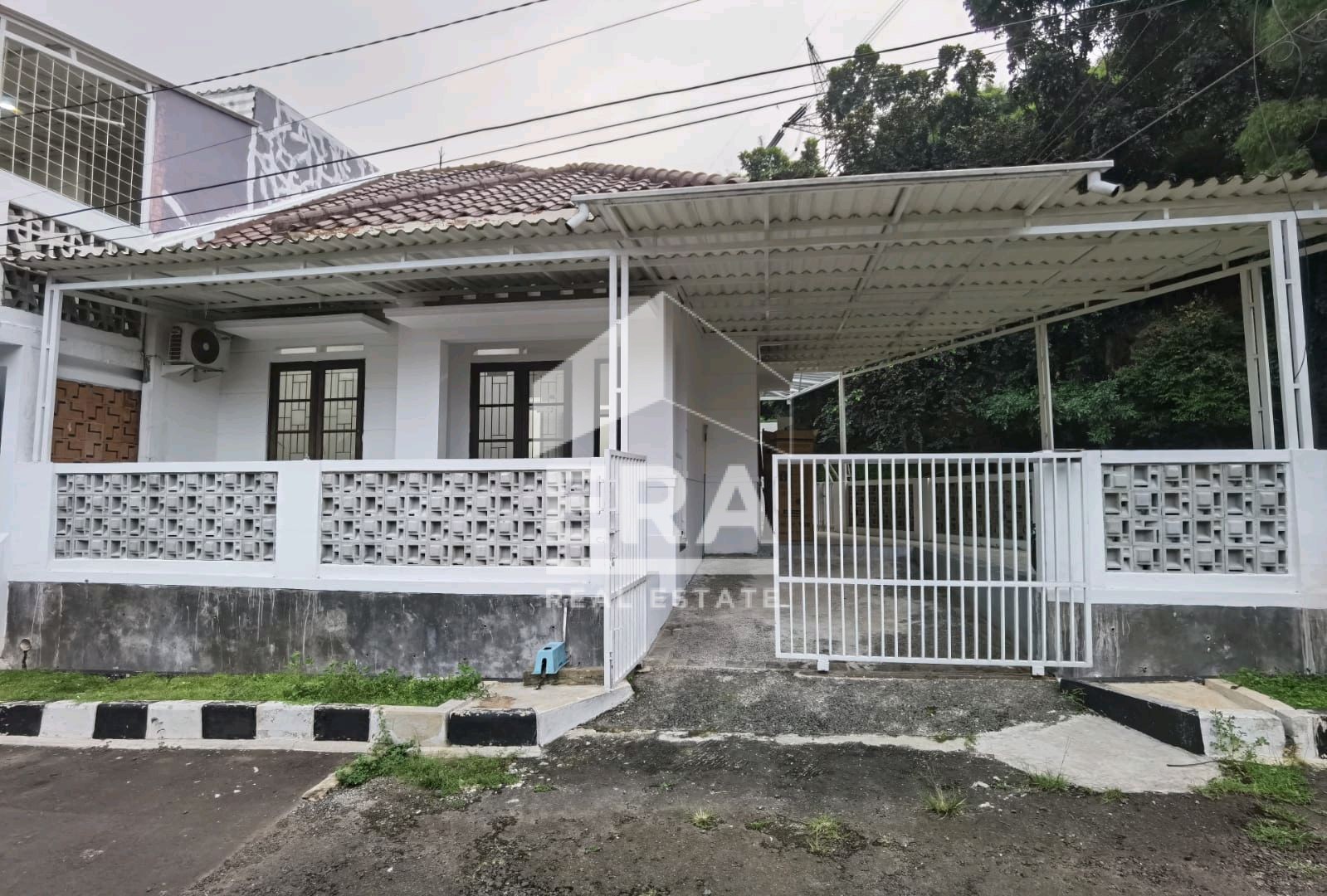 RUMAH - SENTUL