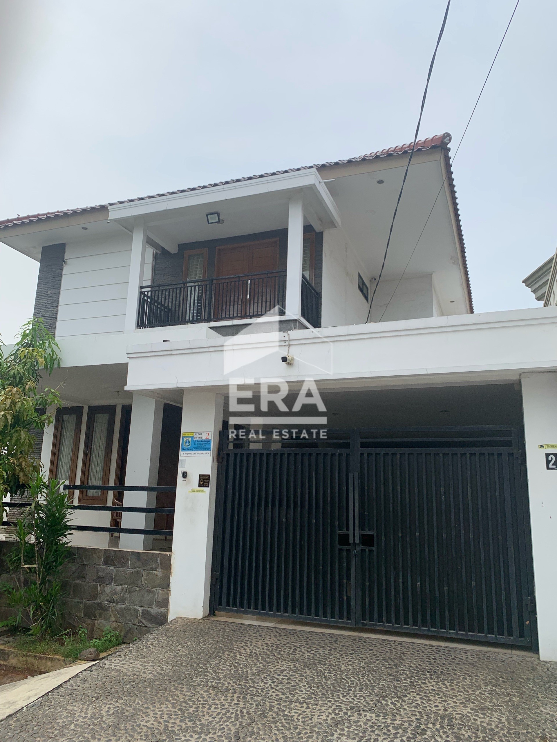 RUMAH - KEMBANGAN