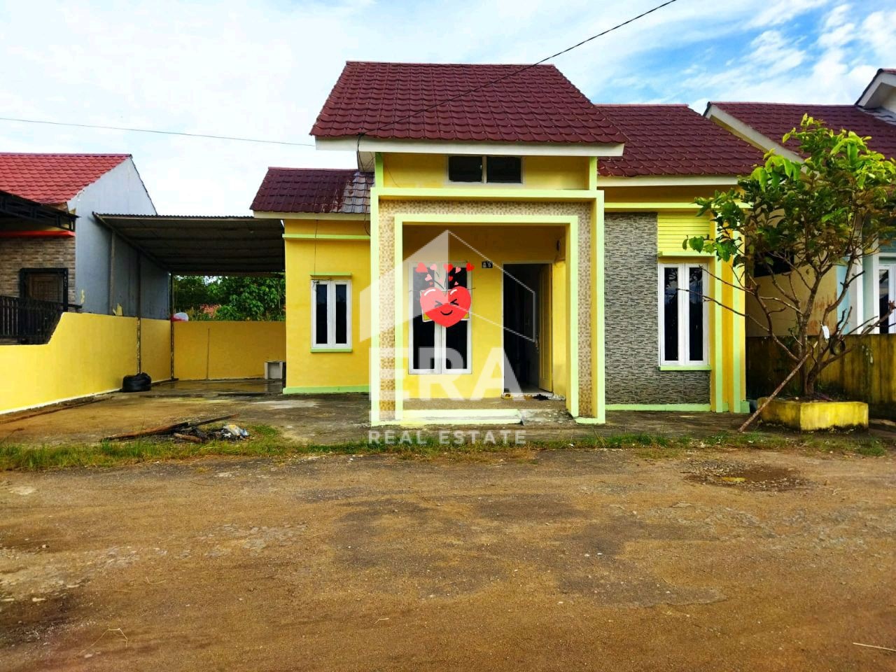 RUMAH - SUNGAI RAYA