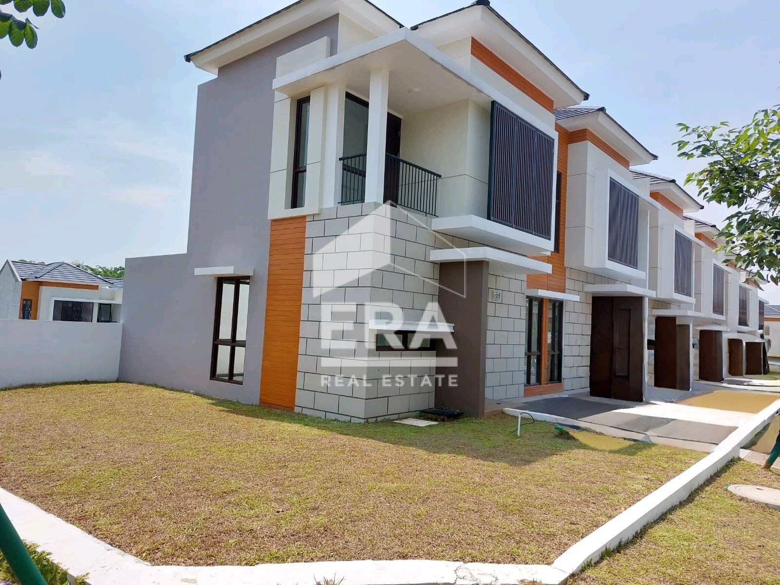 RUMAH - SENTUL