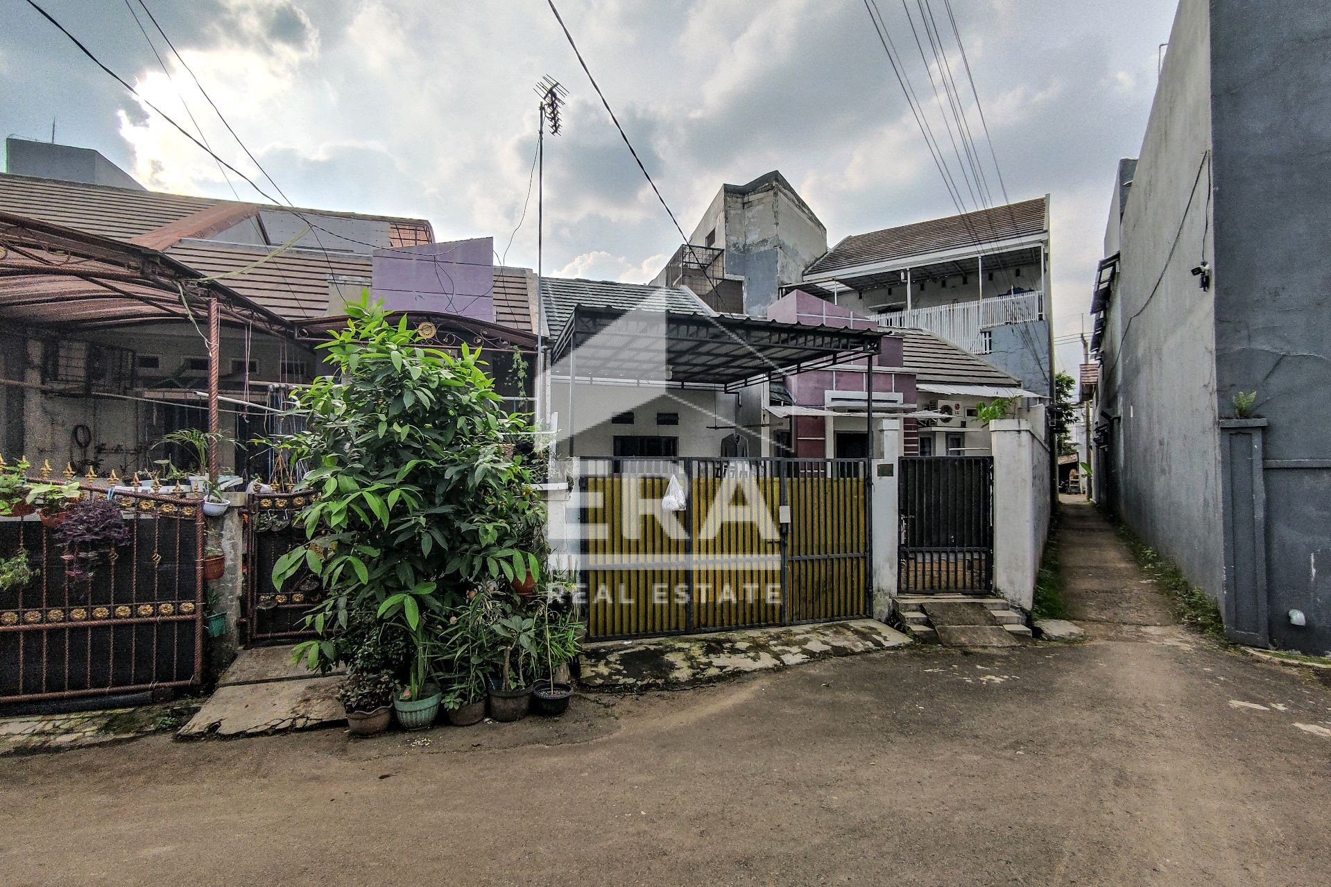 RUMAH - CIPAYUNG