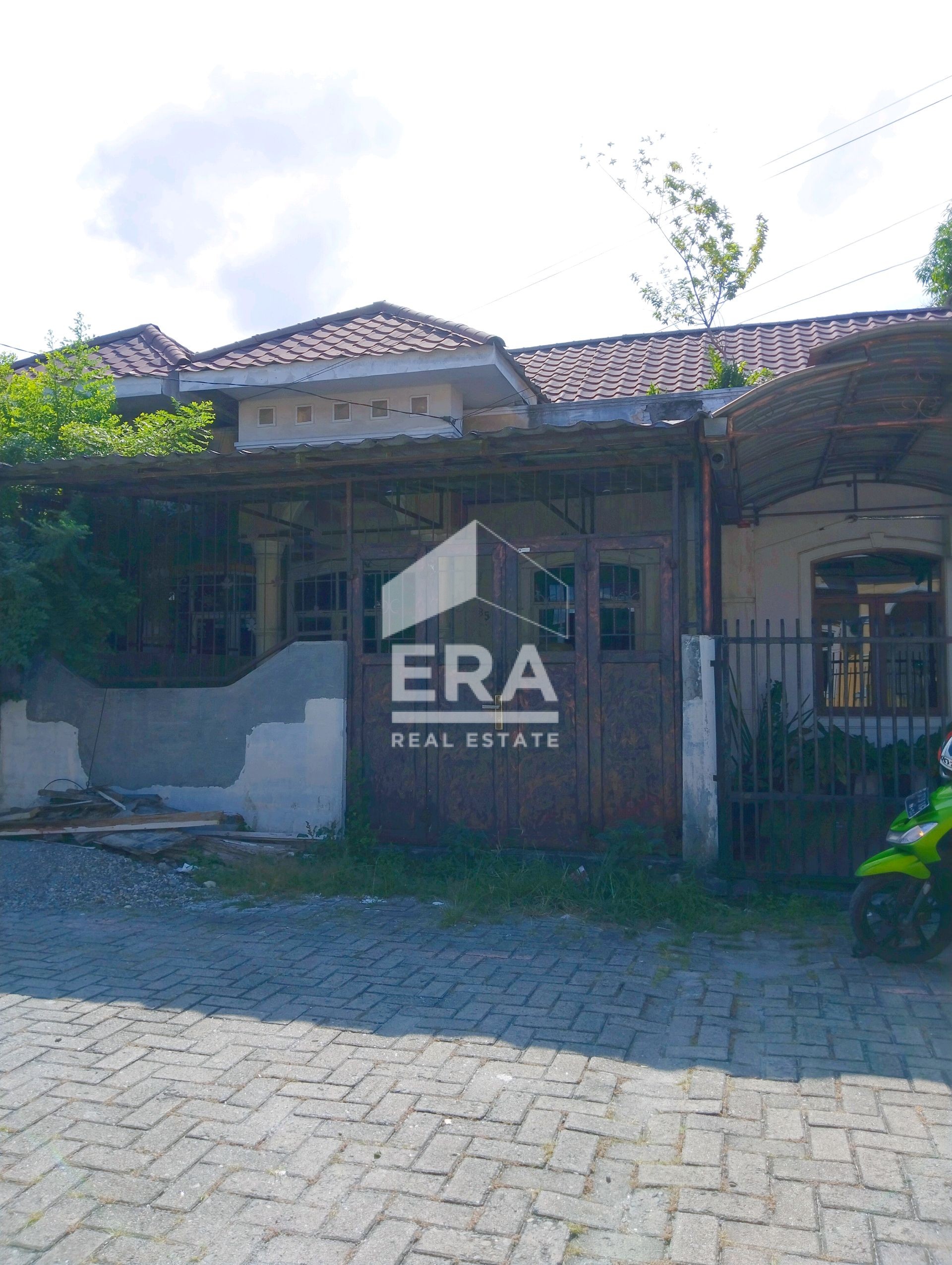 RUMAH - MEDAN DENAI