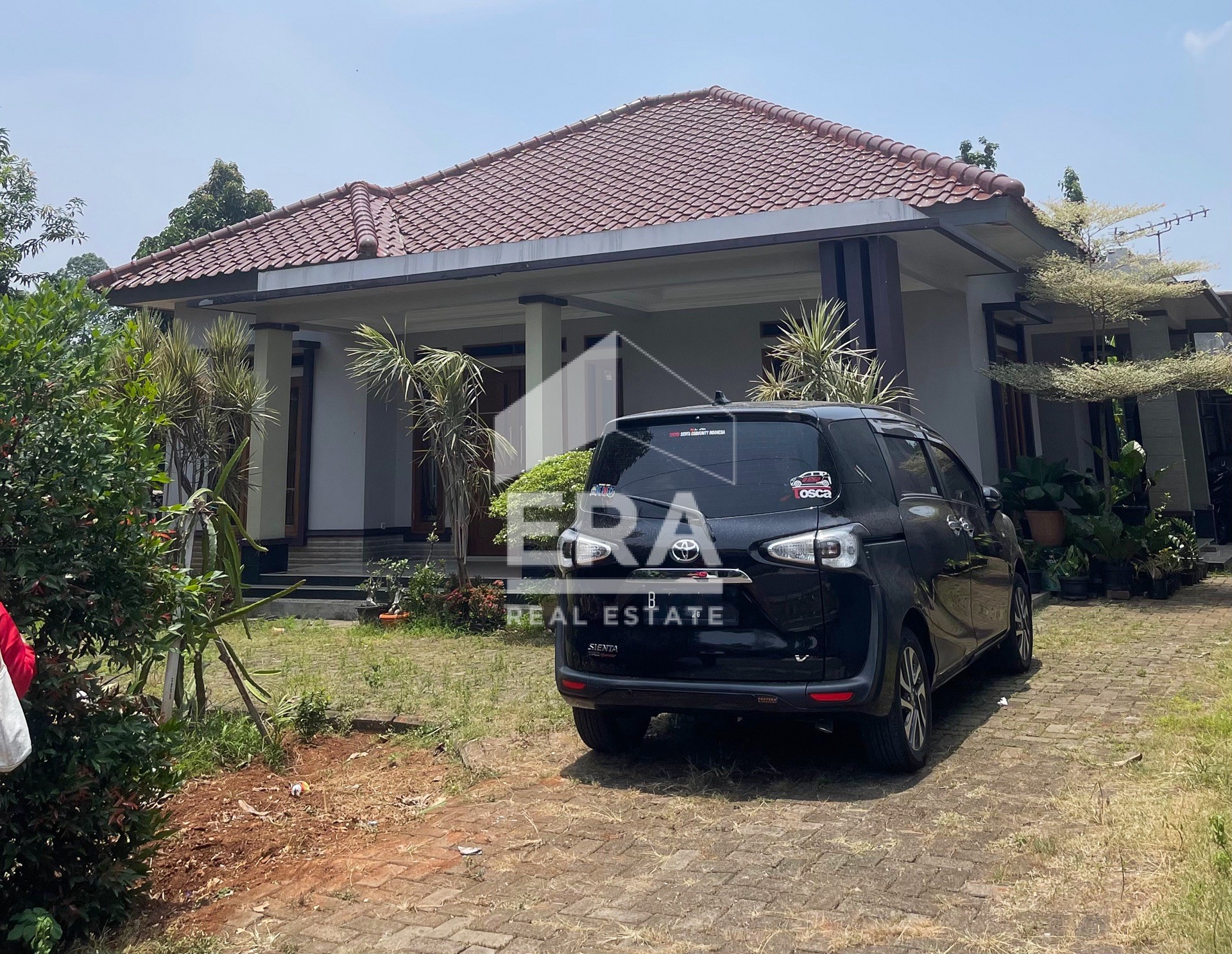 RUMAH - SERPONG UTARA