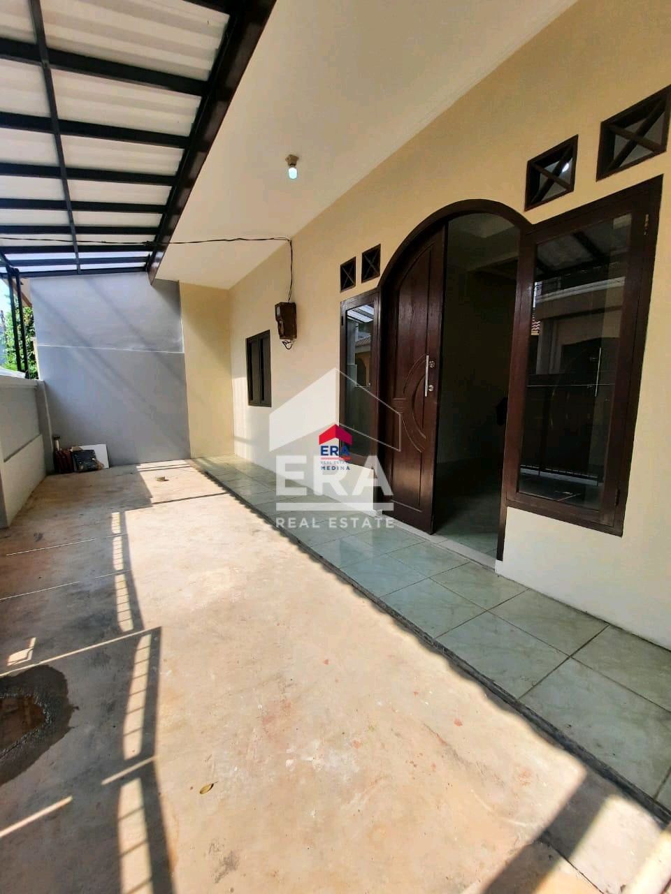 RUMAH - BINTARO