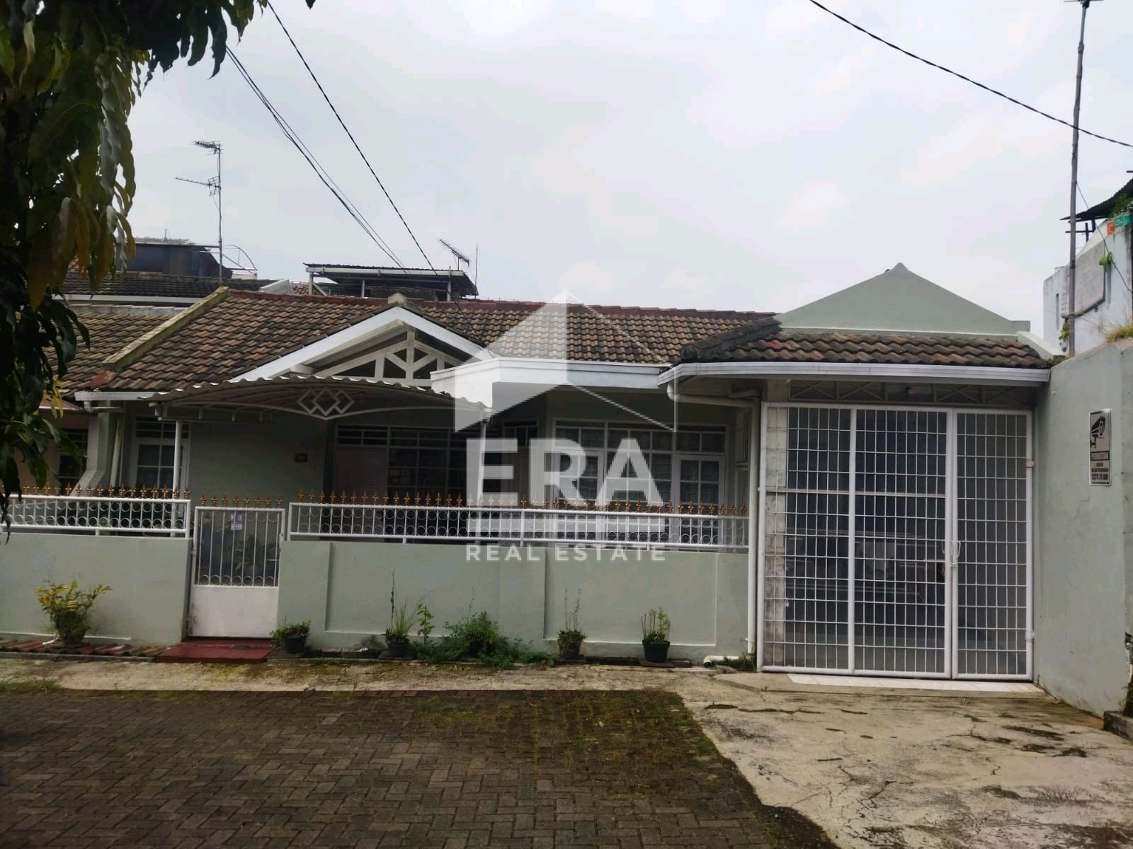 RUMAH - PADASUKA