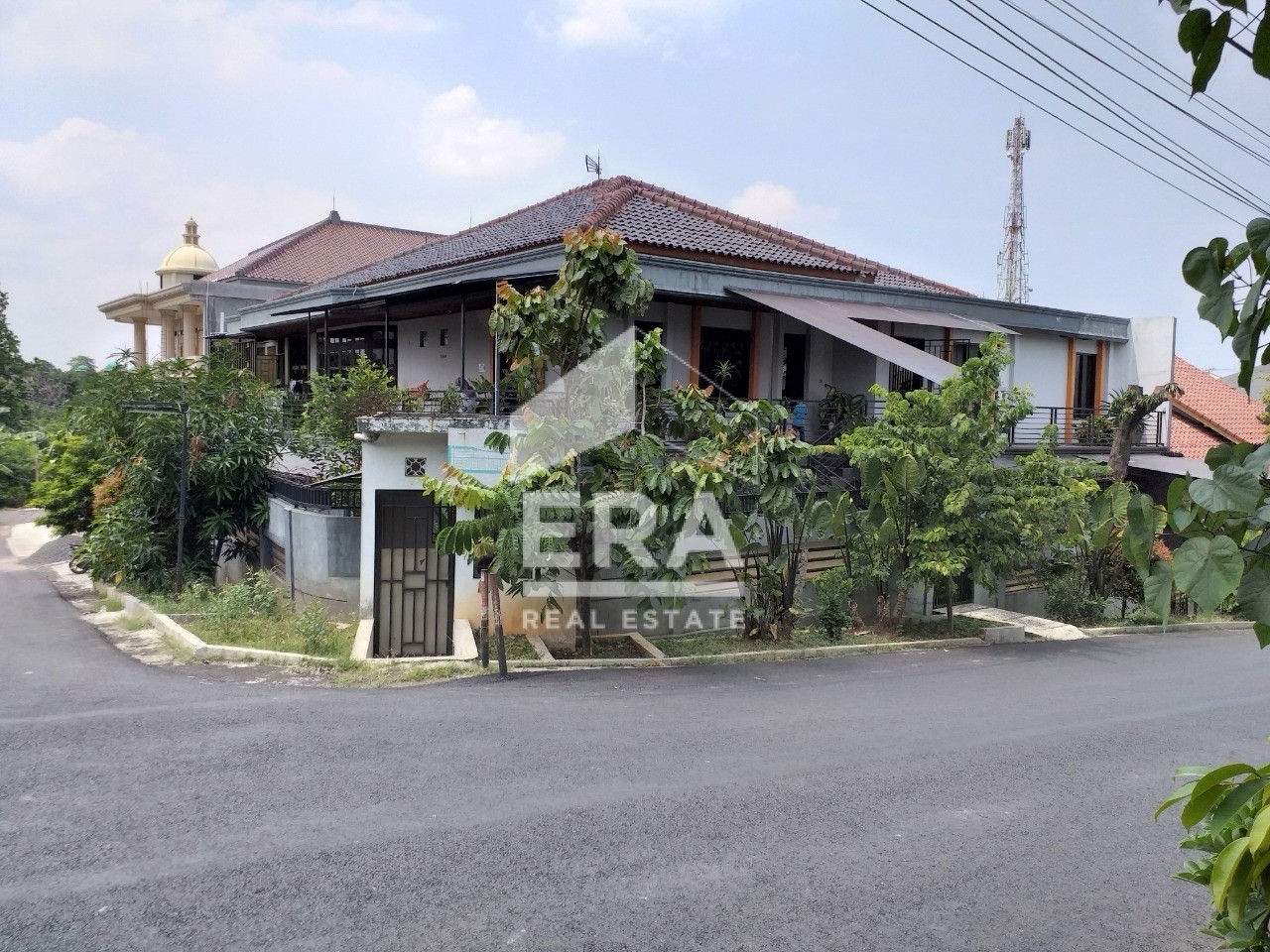 RUMAH - PONDOK KELAPA