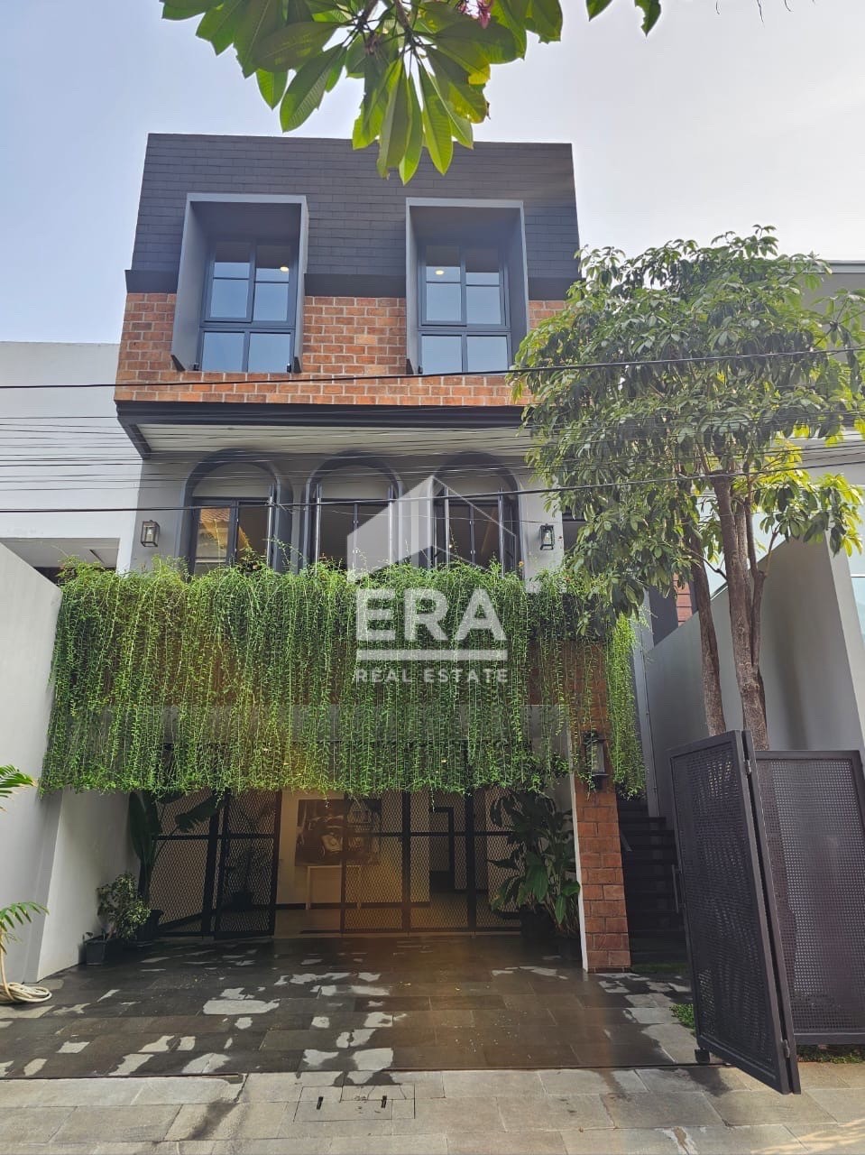 RUMAH - ALFA INDAH