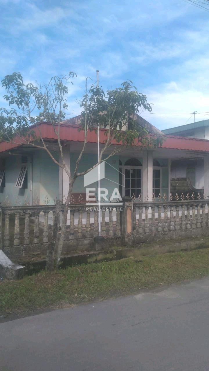 RUMAH - SINGKAWANG TENGAH