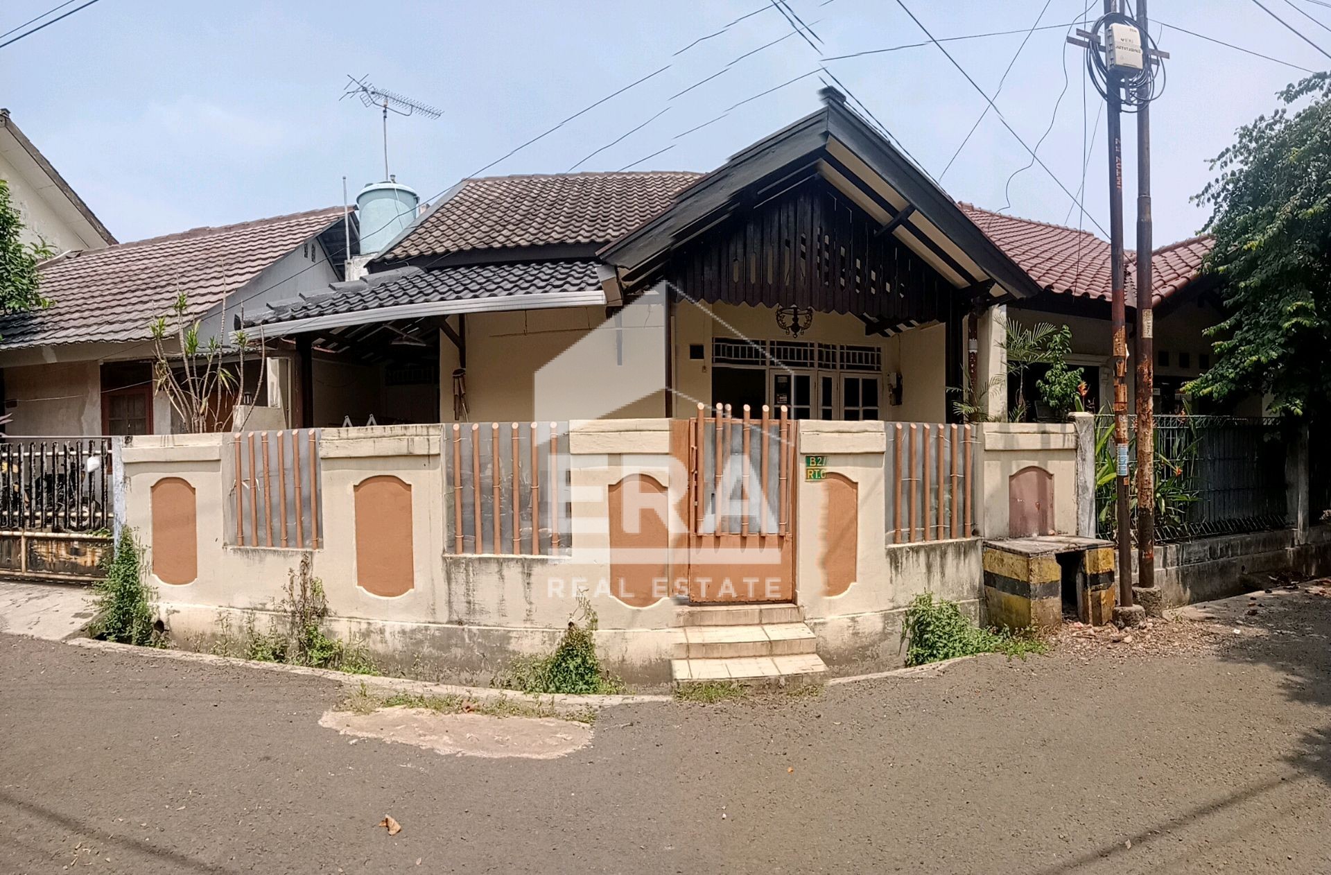 RUMAH - PONDOK AREN