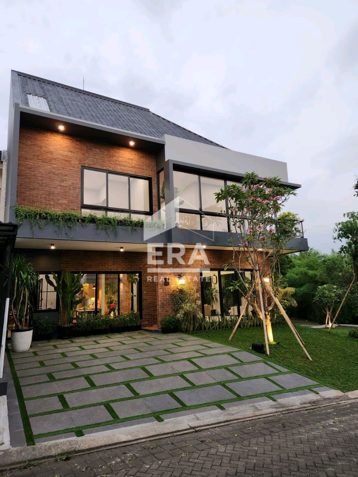 RUMAH - BSD