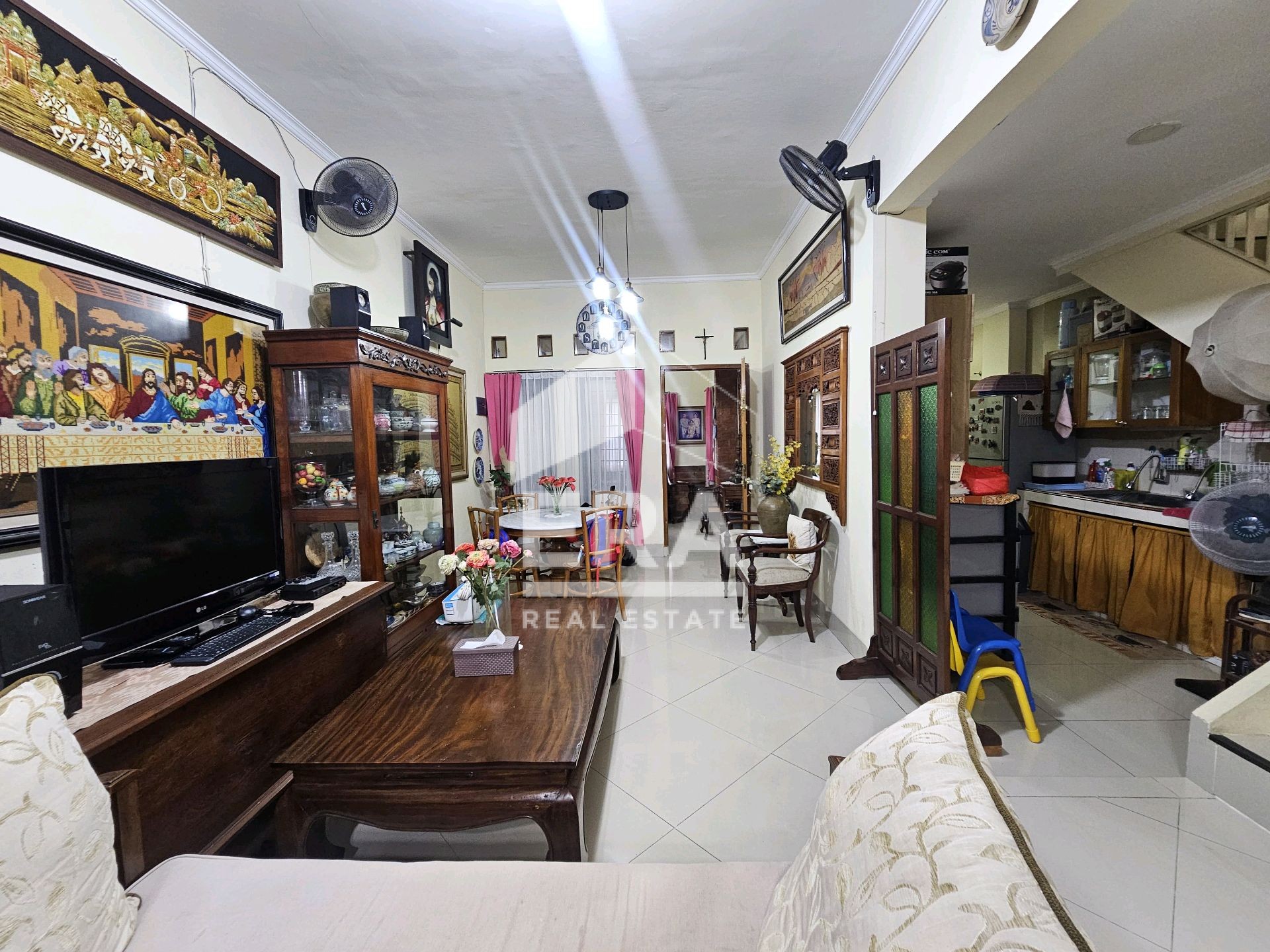 M015709
