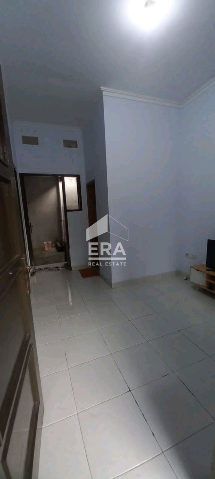 M018587