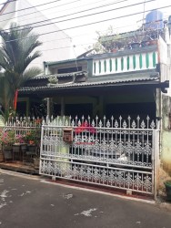 RUMAH - MERUYA UTARA