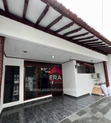 RUMAH - TEBET BARAT