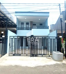 RUMAH - KELAPA GADING