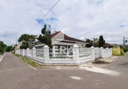 RUMAH - LAWEYAN