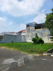 RUMAH - KARANG TENGAH