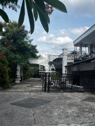 RUMAH - CEMPAKA PUTIH