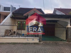 RUMAH - VILLA PUNCAK TIDAR