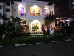 RUMAH - LEGENDA WISATA