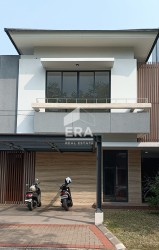 RUMAH - BINTARO