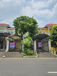 RUMAH - CENGKARENG