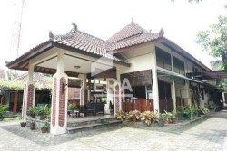 RUMAH - BANGUNTAPAN