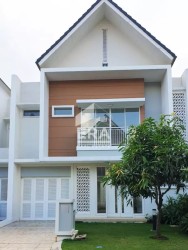 RUMAH - GEDE BAGE