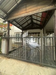 RUMAH - PONDOK AREN