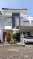 RUMAH - TEGAL TIMUR