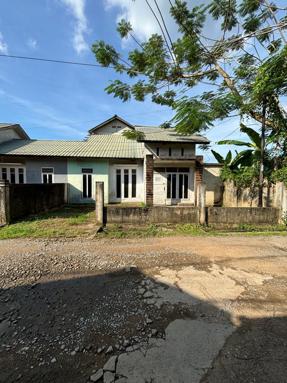 RUMAH - PONTIANAK SELATAN